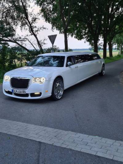 Deluxe Party Bus